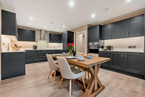 Burford House | Riverview