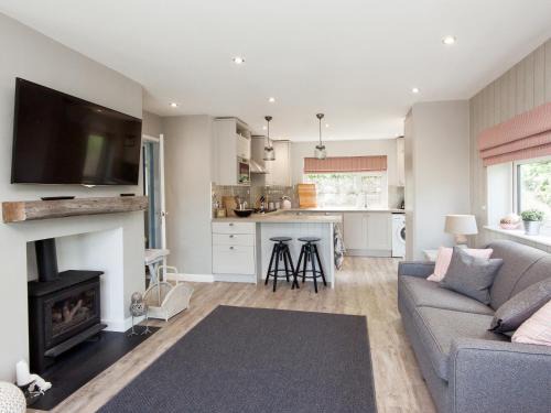 Salcombe House | Rockmount 1