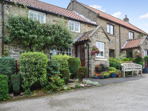 Sneaton House | Rose Cottage 2