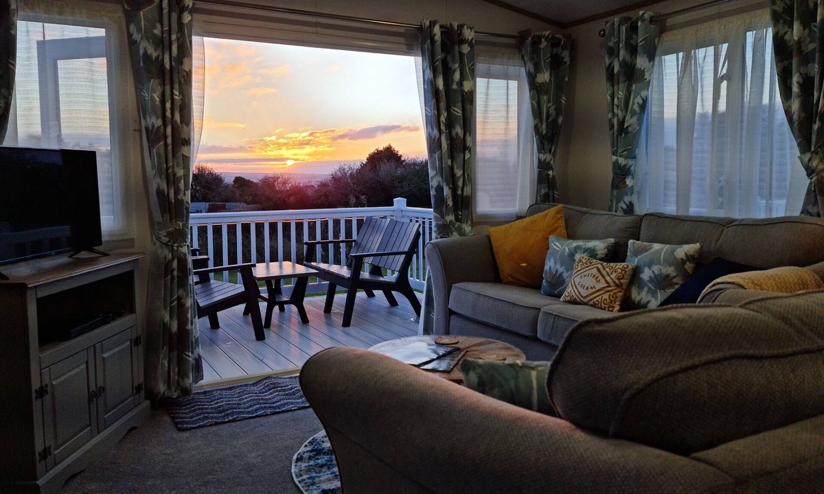 Truro Cottage | Rose View