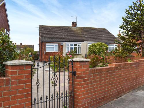 Redcar House | Roselynne