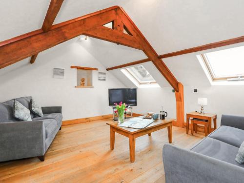 Barnstaple House | Rowan - Ukc9527