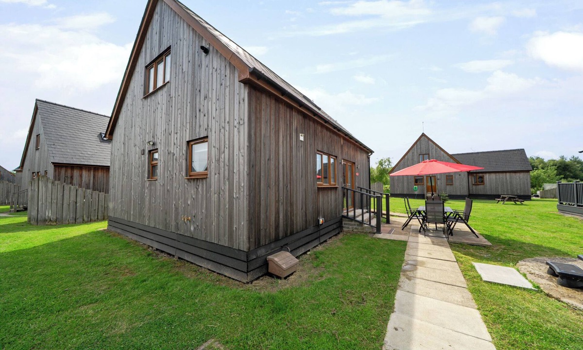 Brigg Cottage | RUBY RED, family friendly, country holiday cottage in Brigg