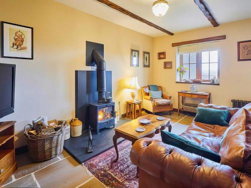 Llangadog House | Rustic Retreat