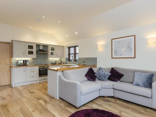 Yoxall House | Saddleback Cottage - Ukc2578