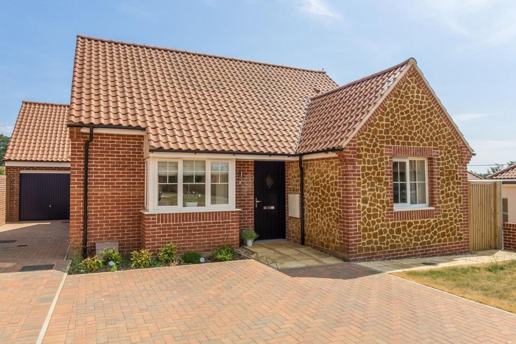 Heacham House | Seagrace