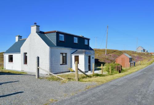 North Uist House | Sealladh Eabhal