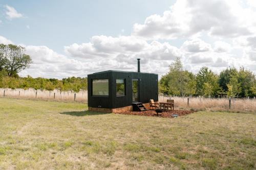 Rendcomb House | Secluded Cotswolds Off-Grid Cabin NEW Sept 25