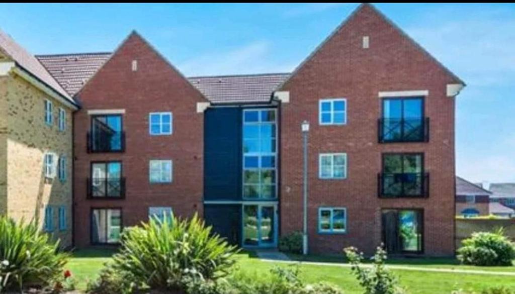 West Thurrock House | Secure at Cheapest at Lakeside Shopping Thurrock