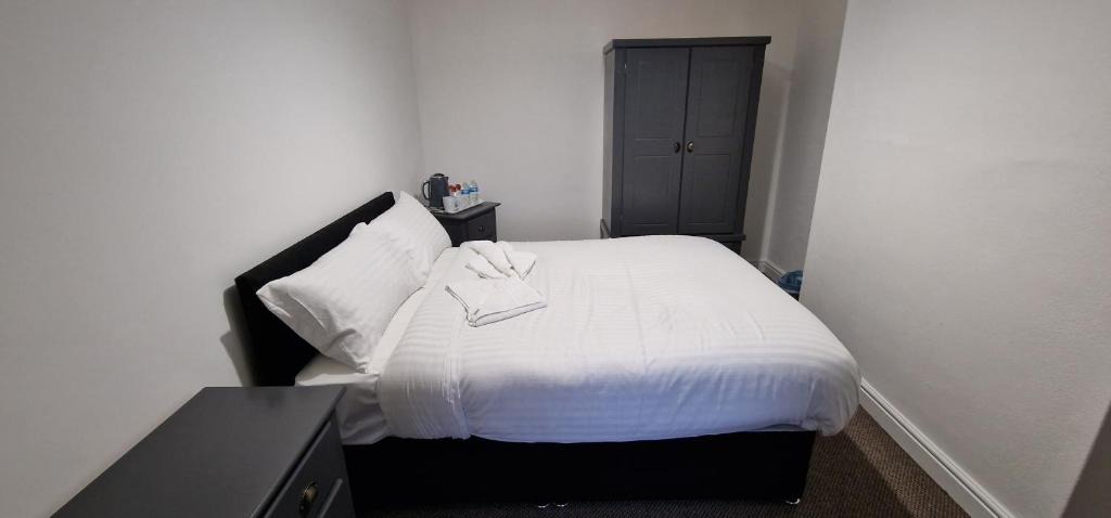 Doncaster House | SELF CHECK IN APARTMENT DONCASTER