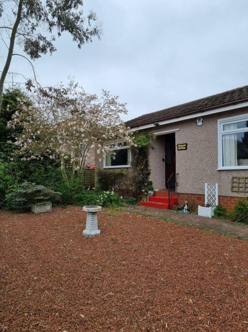 Melrose House | Shunters Cottage