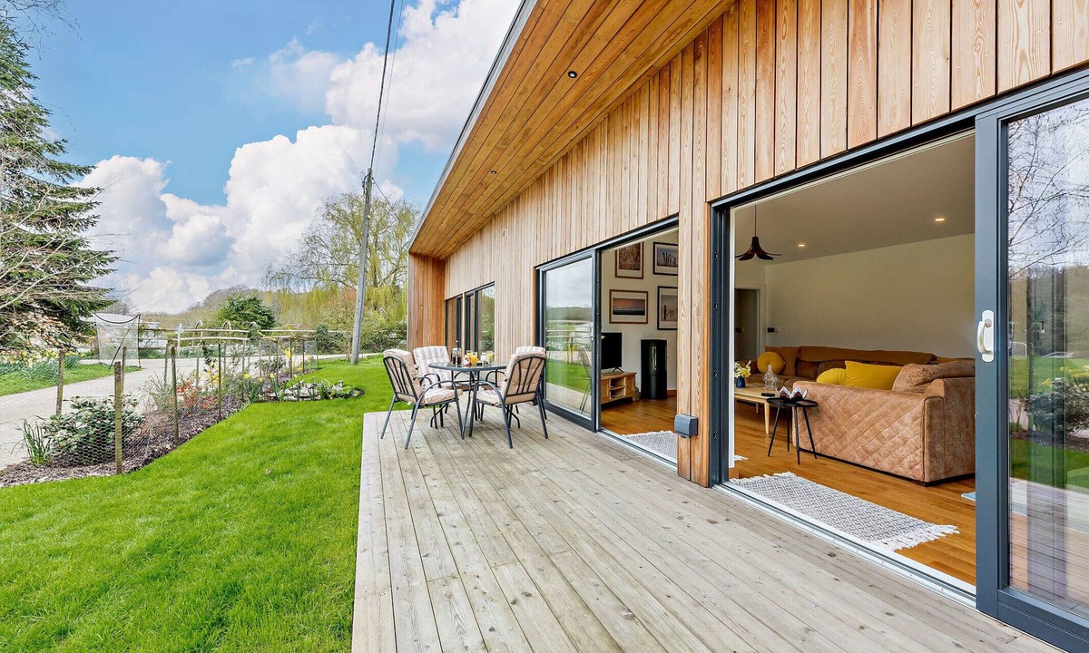 Beckley House | Silver Birch - Two Bedroom House, Sleeps 4