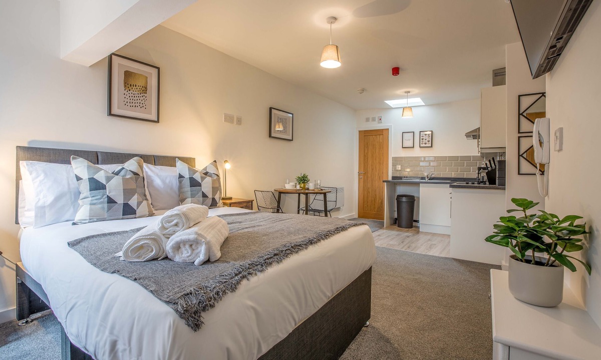 Blackpool Town Center Apartment | Smart Studio, Central Location, Sleeps 2