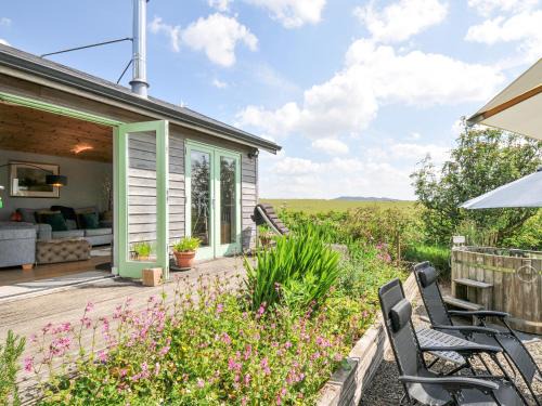 Saint Breward House | Smugglers