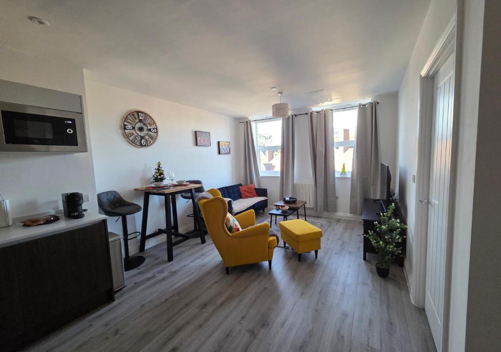Solihull Apartment | Solihull 10 mins to NEC and Airport Free Parking