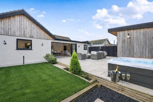 New Romney House | Sotine Beach House