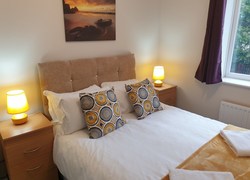 South Shields House | South Shield's Hidden Gem Diamond House Sleeps 6 G