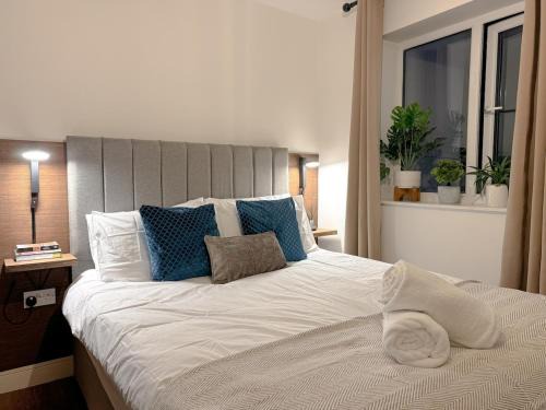 Roath Apartment | Spacious 2 Bedroom Modern Flat - City Centre