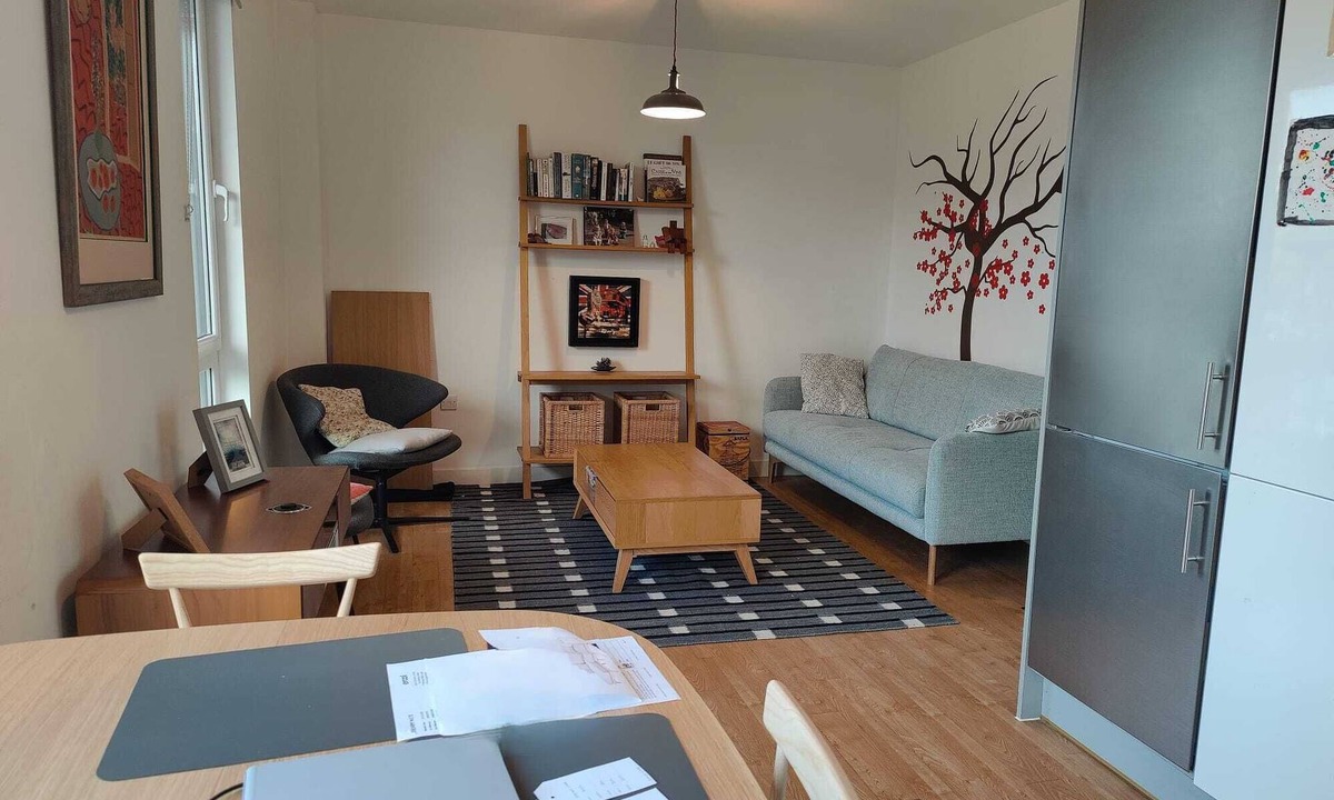 Bethnal Green Apartment | Spacious 3 Bed Duplex . Private Rooftop 3min Victoria Park & Canal 2 Playgrounds
