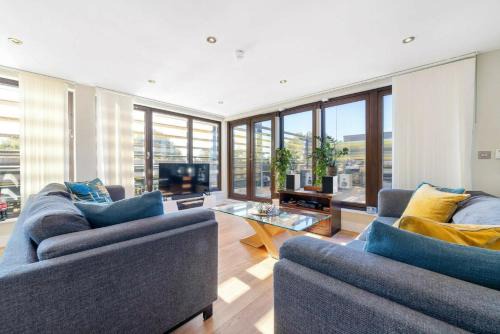 Lambeth Apartment | Spacious 3 Double Bed with Roof Terrace