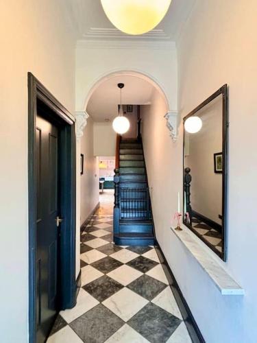 Chapel Allerton House | Spacious home in Leeds ideal for gatherings with free parking