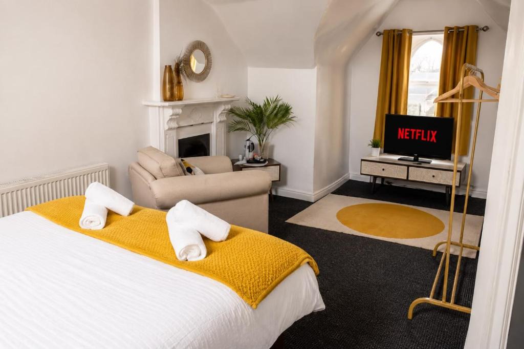 Acocks Green House | Spacious Large Group House Near NEC and Airport