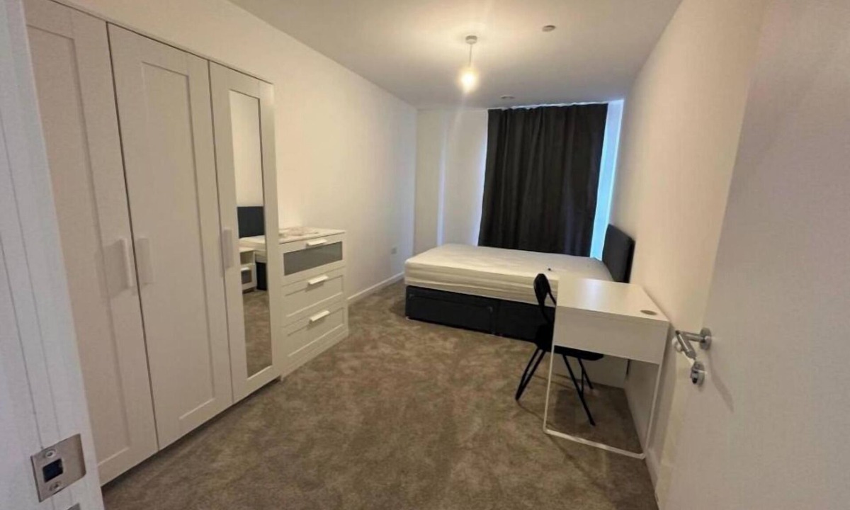 Gascoigne Apartment | Spacious & Luxury one bedroom