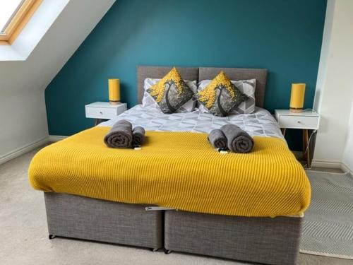 Dudley Apartment | Spring House - Staycation - Perfect for Contractors & Families - 2 Parking Spaces