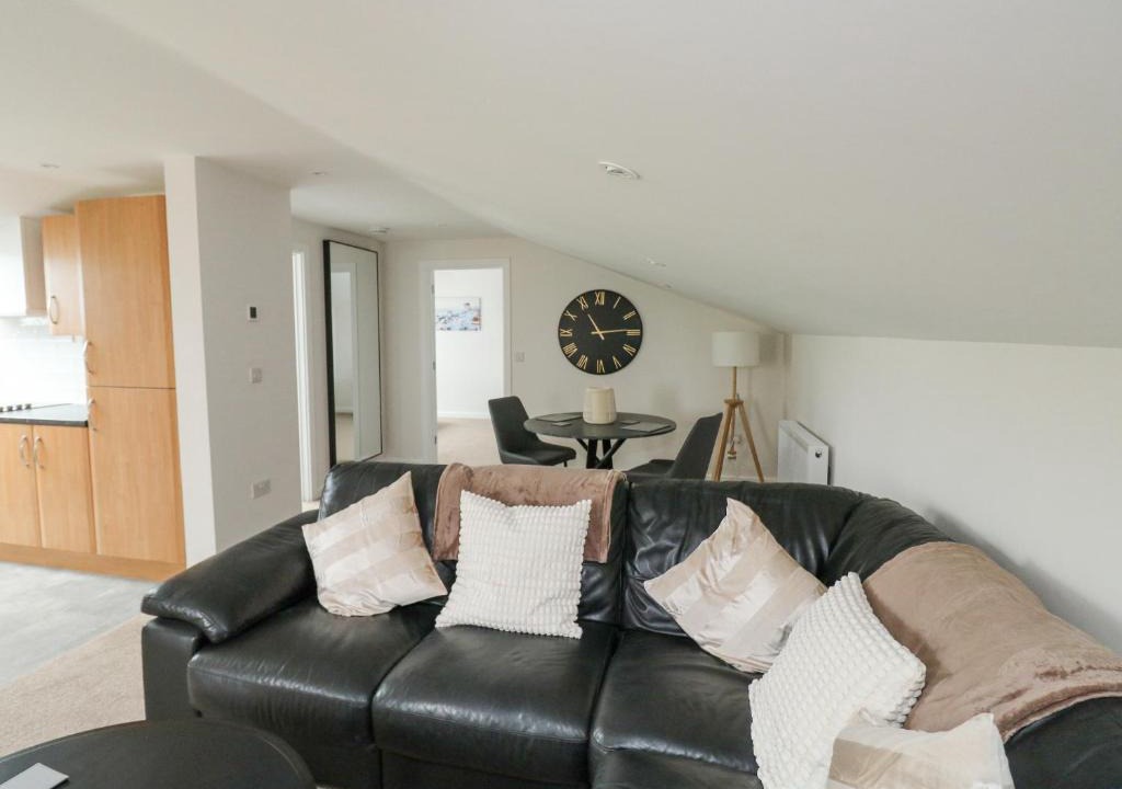 Ide Apartment | Springwell Lodge