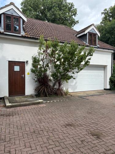 Strumpshaw Bed & Breakfast | Squirrel View Cottage B&B