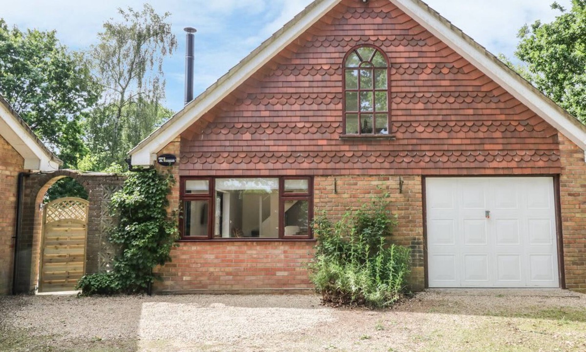 East Dereham Apartment | Squirrels Drey with Garden