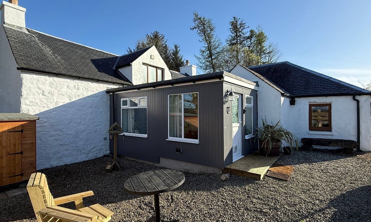 Tobermory Cottage | Stables Cottage