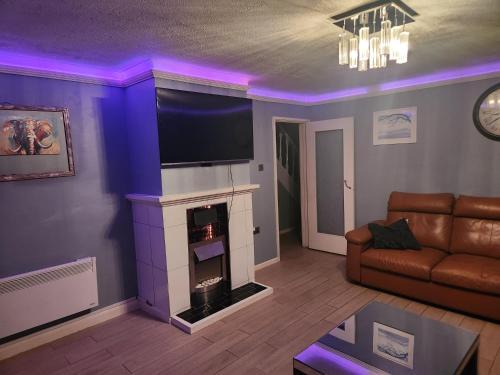 Basildon Apartment | Stacey's Cozy Home