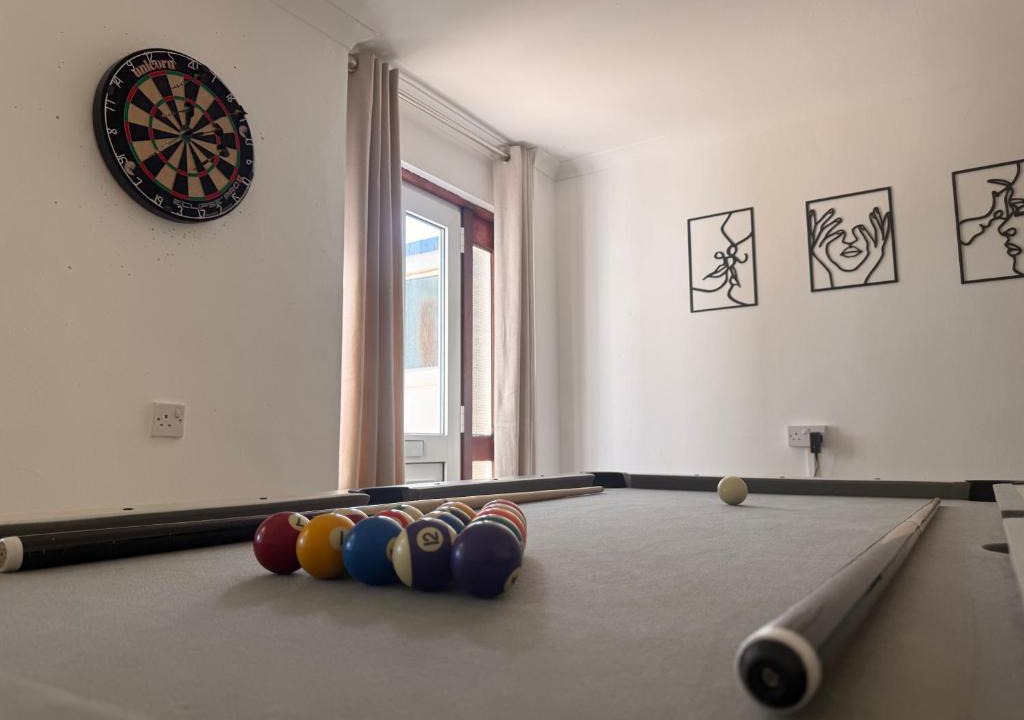 Stevenage House | Stevenage Contractor & Family Retreat