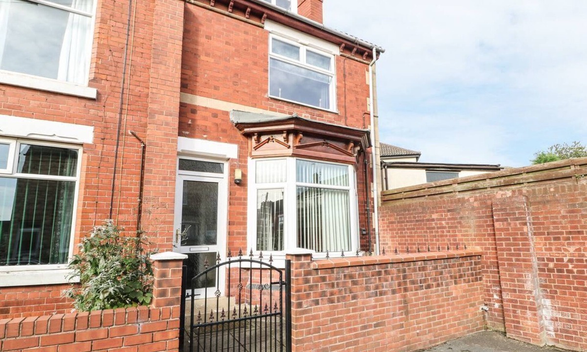 Worksop House | Stevenson's Place Retreat in Bakestone Moor