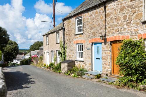 St Minver House | Stokes Cottage