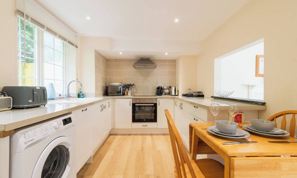 Pentewan House | Stonecrop by Interhome