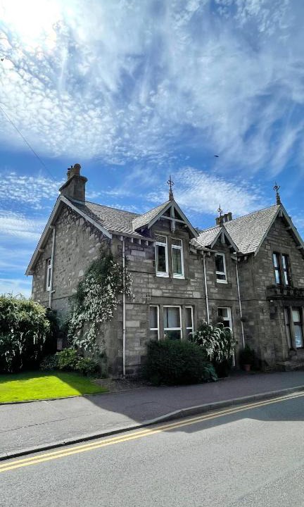 Pitlochry Apartment | Struan House