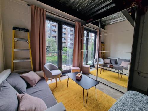 Stratford Apartment | Studio Flat, Beautiful View