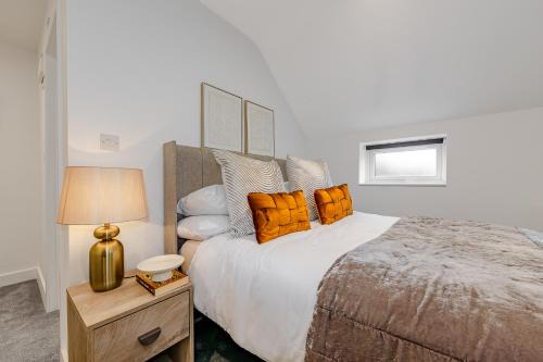 Maidstone Apartment | Studio Room, Parking, Contractors and Relocators, Weekly Deals