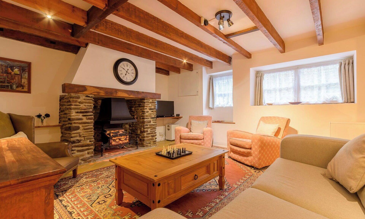 Gorran Haven House | Stunning private villa for 6 guests with WIFI and TV