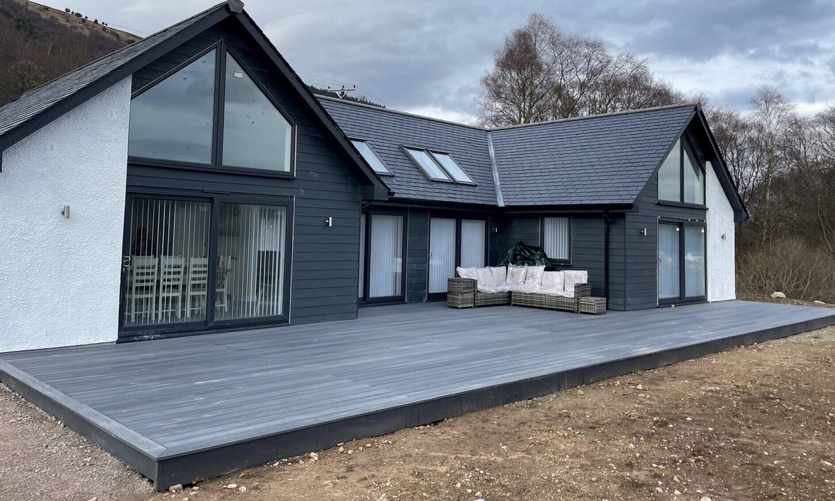 Fort William Villa | Stunning recently built fully equipped four bedroom villa with incredible views.