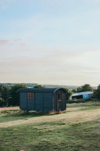 Buckland Brewer House | Stunning Shepherd's Hut Retreat North Devon