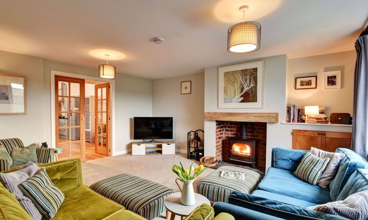 Summerbridge House | Stunning villa for 8 guests with WIFI