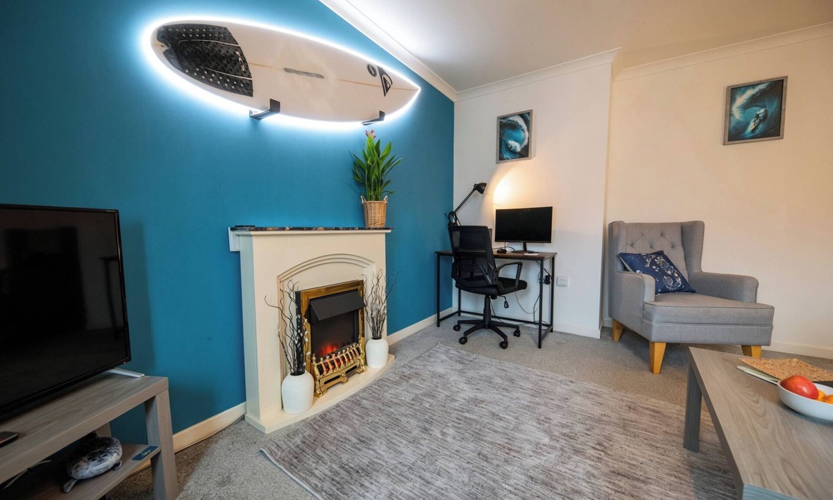 Thurso Apartment | Surfer 2Bed GF Flat Central Thurso, Parking, Full Fibre, Workspace, Pet friendly