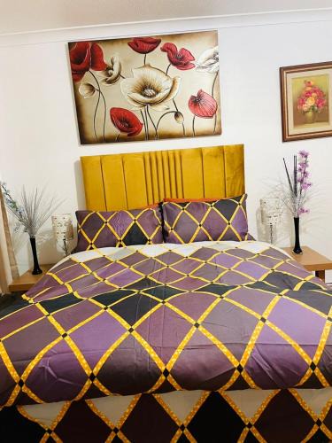 Wandle Valley Bed & Breakfast | Sutton Room Day,Week,Month