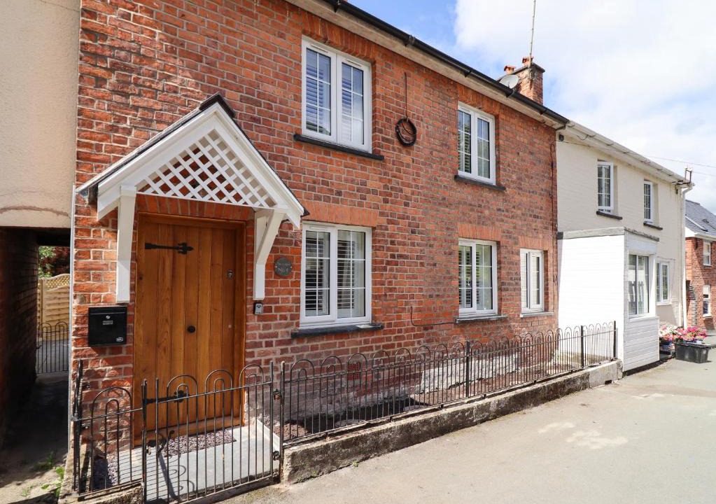Welshpool House | Tan Y Ddol