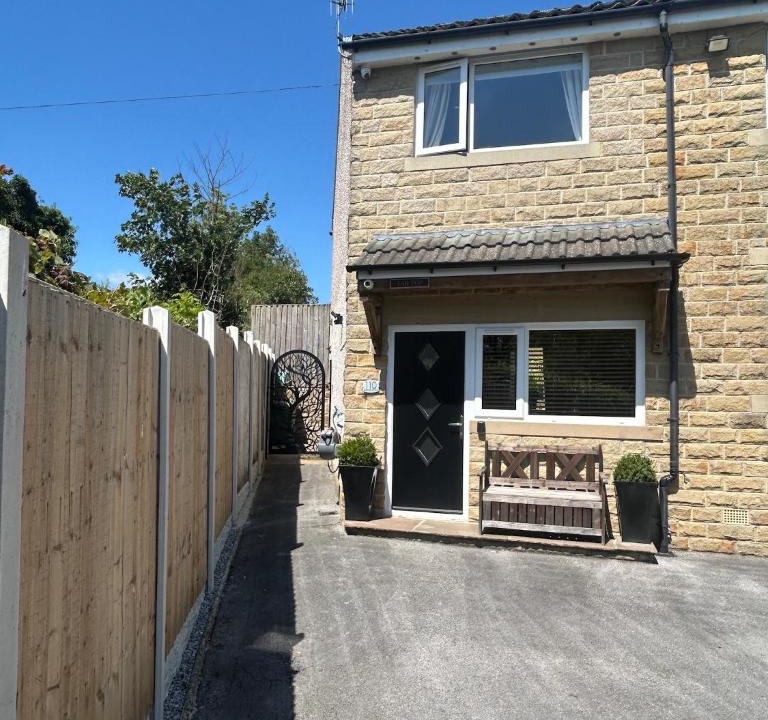 Silsden House | Tar Top