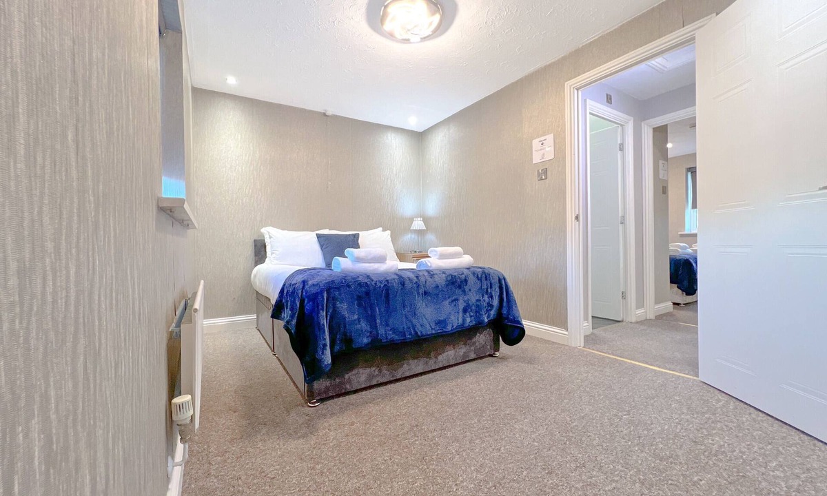 Boston Hotel | Taylor Close