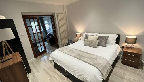 Bush Hill Park Bed & Breakfast | The 88
